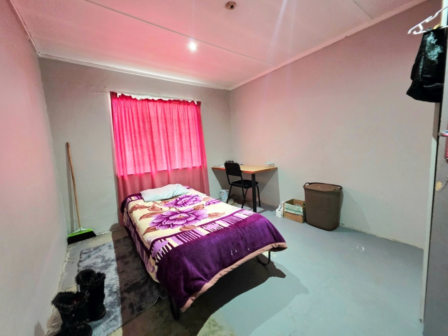11 Bedroom Property for Sale in Brandwag Free State